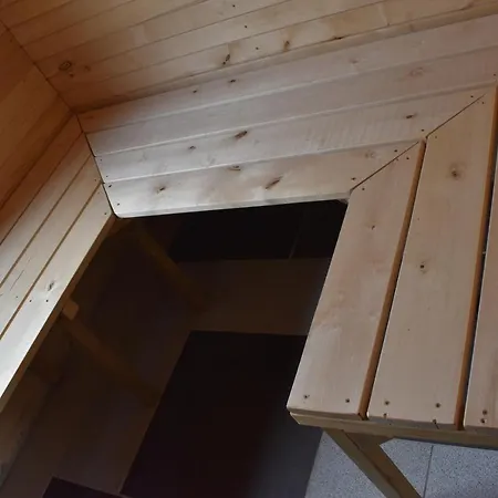 Usmas Zakisu Pirtina - Bunny House Botel Usma